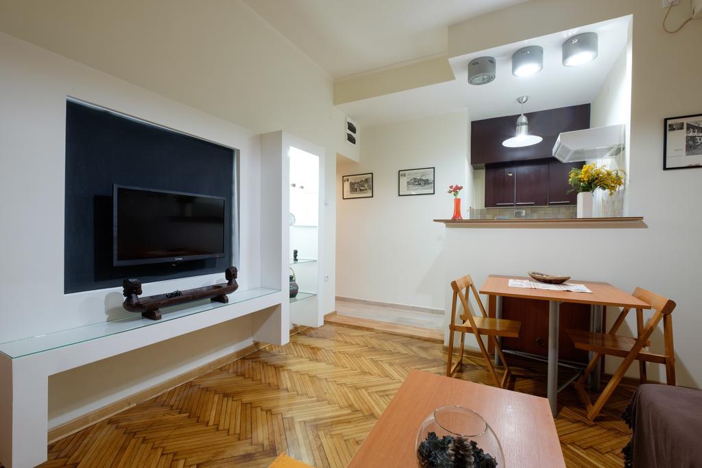 M&M Downtown Apartment Βελιγράδι Δωμάτιο φωτογραφία